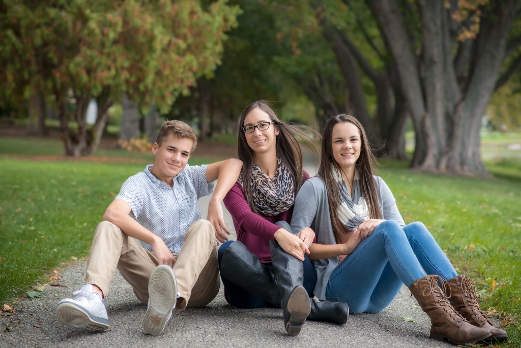 Siblings Photoshoot | Chatham-Kent Ontario | Tanya Sinnett Photography