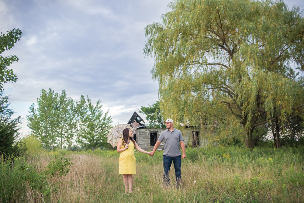 Darren & Julie Maternity Session | Tanya Sinnett Chatham-Kent Photographer