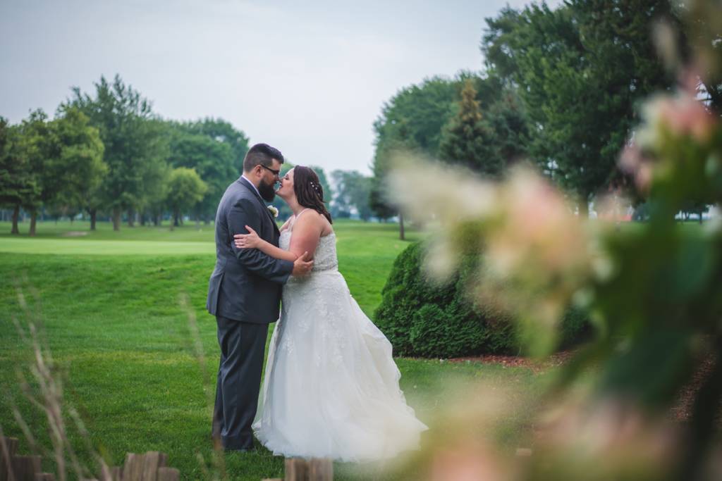 Adam & Breanna Links of Kent Summer Wedding | Tanya Sinnett Chatham Kent Wedding Photographer